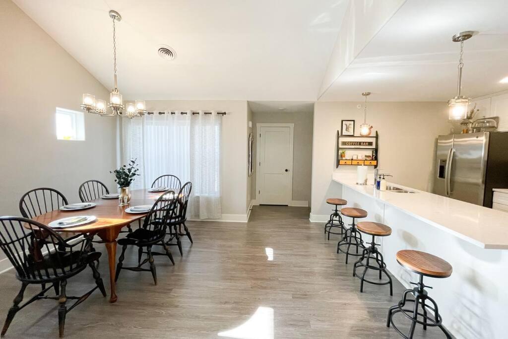 New Beautiful 3 Bedroom Condo In Bettendorf Exterior photo
